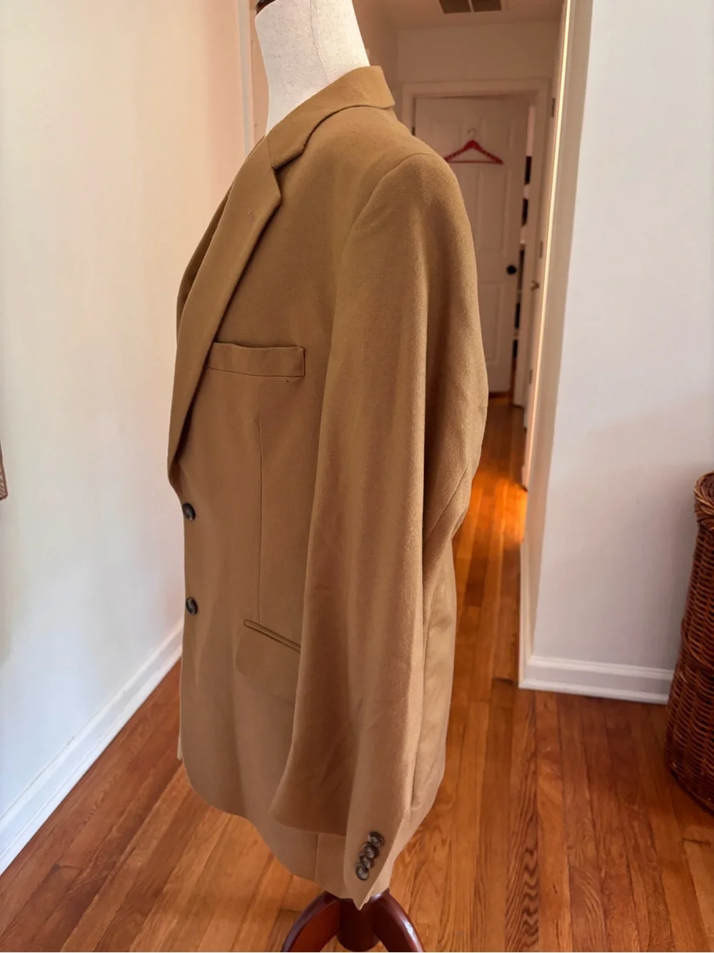 Jos. A. Bank 100% Cashmere Sport Coat Blazer Camel Tan 42R 2 Button